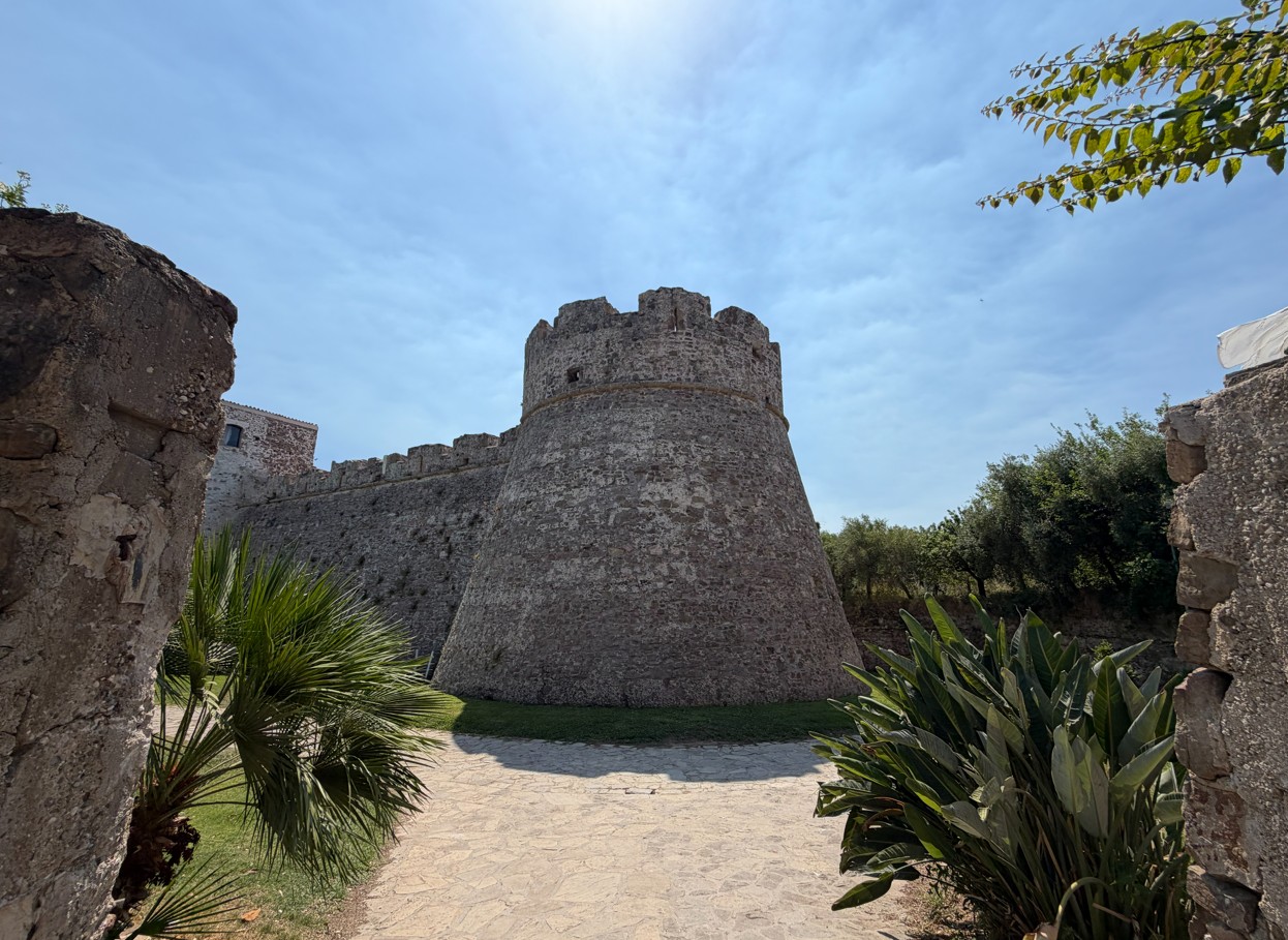 Castello aragonese aAgropoli torre